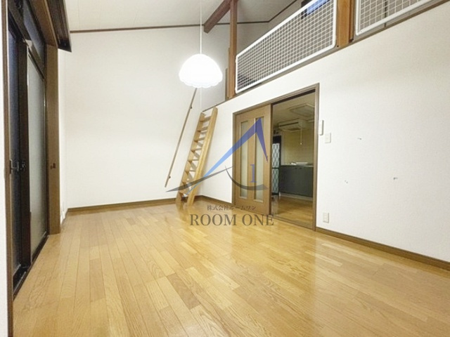 篠崎パークサイドⅡの居間・リビング|洋室のお部屋です。