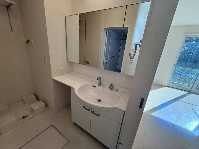 リバーサイド響の独立洗面台