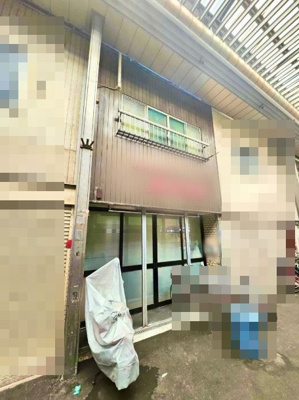 【外観】 | 北田辺４丁目　中古テラスハウス | 北田辺商店街の立地！店舗付住居としても活用できます！収納スペースが多数ありますよ♪