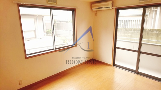 ドゥポンスの寝室|寝室です。