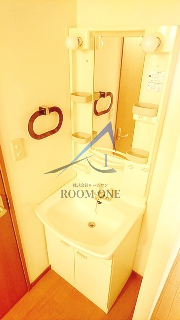 ドゥポンスの洗面所|洗面台です。