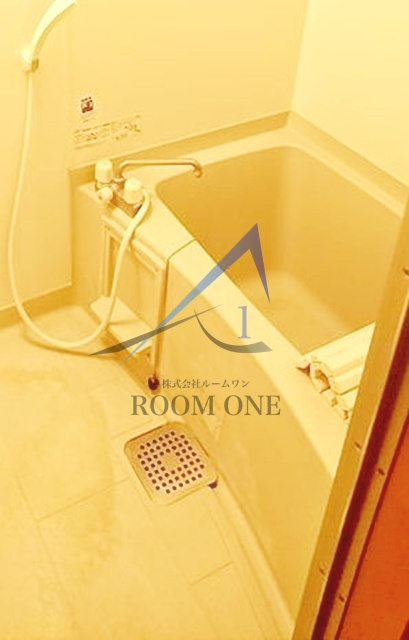 ドゥポンスの浴室|お風呂です。