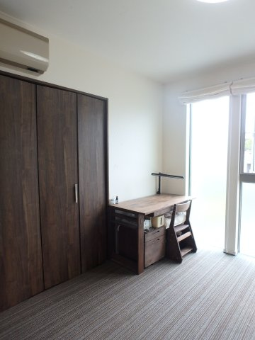 上甲東園3丁目　戸建の洋室