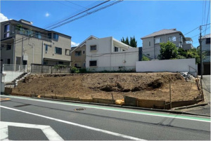 【前面道路含む現地写真】 | 南側私道4m
2025年10月26日撮影