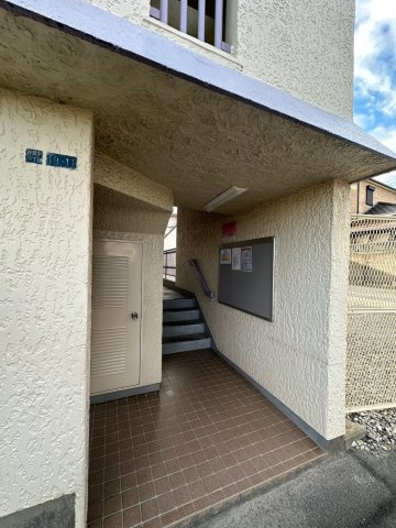 ハイツ米屋のエントランス