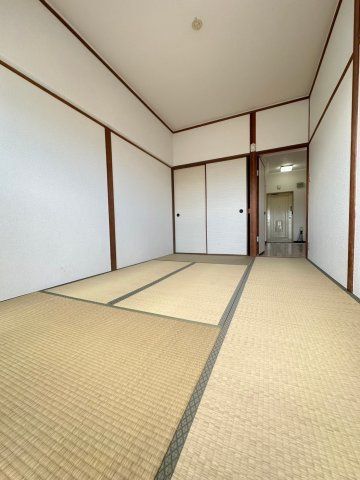 ハイツ米屋の内装