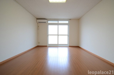 【寝室】 | レオパレス栄 | 物件同タイプの写真です。家電設置無。