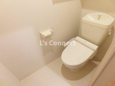 【トイレ】 | レガーロ | 温水洗浄便座付きのトイレ。