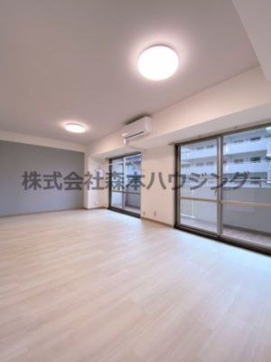 【居間・リビング】 | 　PHOENIX COURT 交野Ⅰ | おしゃれなリビングです