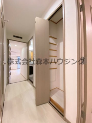 【収納】 | 　PHOENIX COURT 交野Ⅰ | ちょっとした収納スペースも充実しています