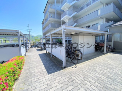 【その他共用部分】 | 　PHOENIX COURT 交野Ⅰ | 駐輪場です