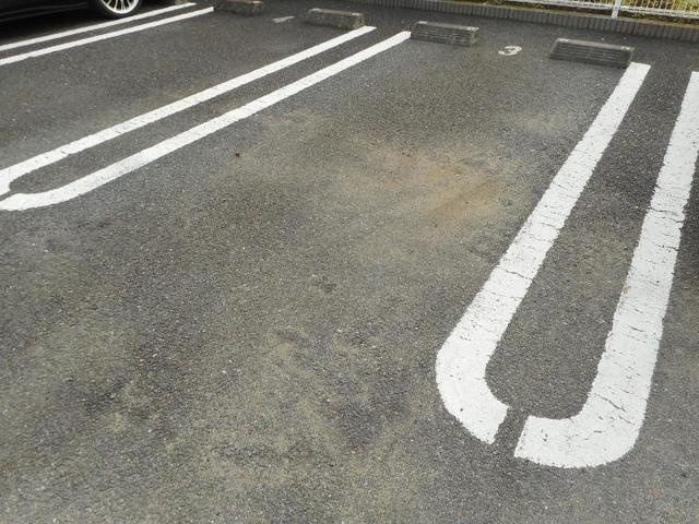 【駐車場】 | コンフォルターブルⅠ | カースペースがあります