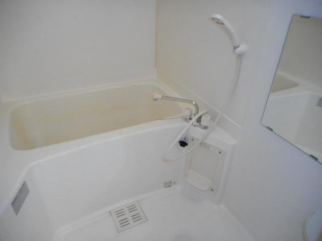 【浴室】 | コンフォルターブルⅠ | 日々の疲れを癒すお風呂付です