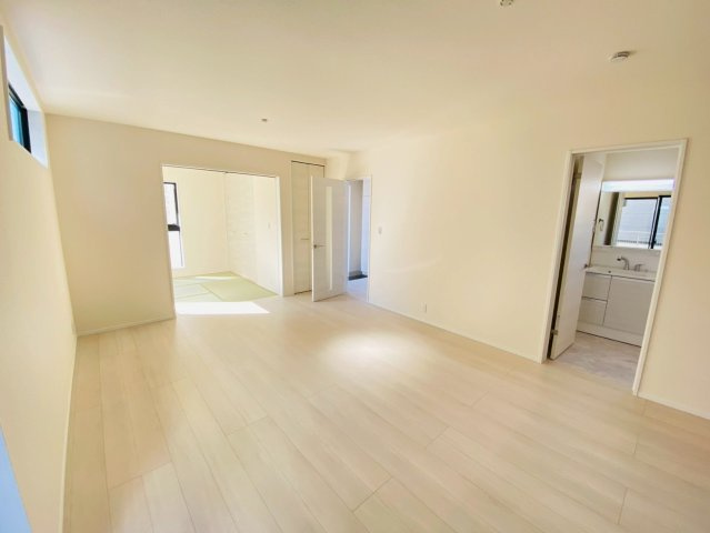 リーブルガーデン／菊陽町原水第三／１号棟の居間・リビング