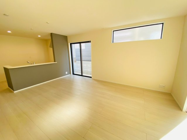 リーブルガーデン／菊陽町原水第三／１号棟の居間・リビング