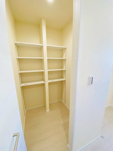 リーブルガーデン／菊陽町原水第三／１号棟の収納