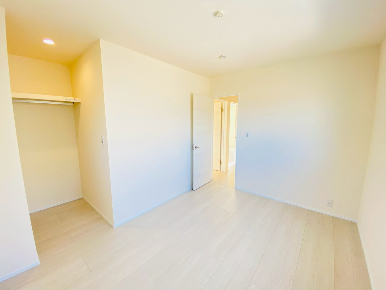 リーブルガーデン／菊陽町原水第三／１号棟の洋室