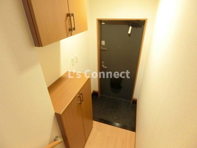 【玄関】 | プロニティＳ | 上下の下駄箱で靴も収納できます。