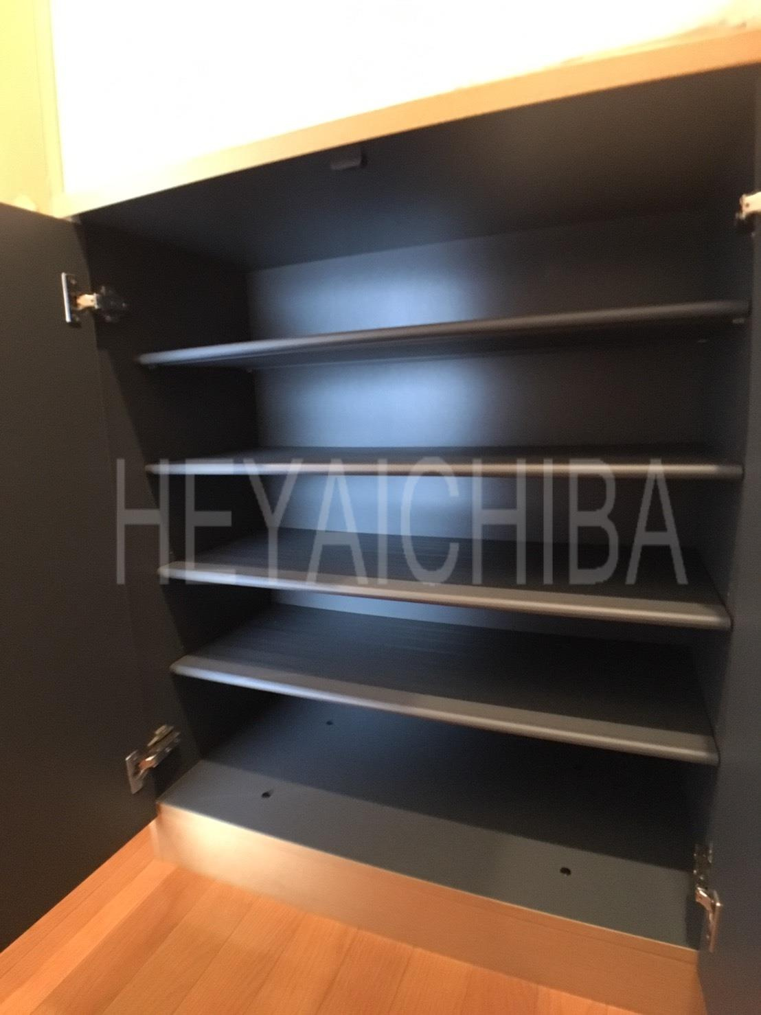 エルラッソ入谷の玄関|シューズボックス