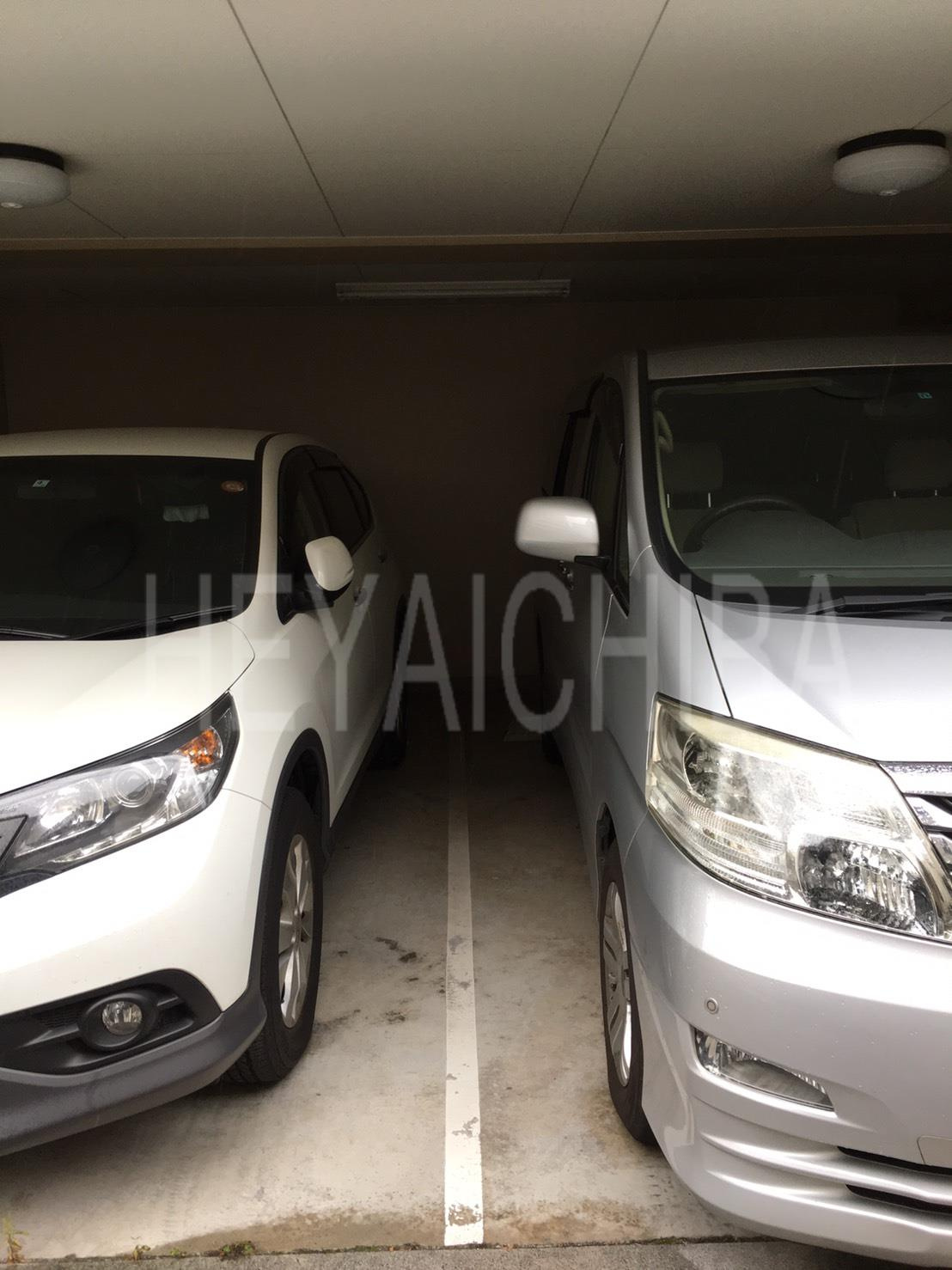 エルラッソ入谷の駐車場