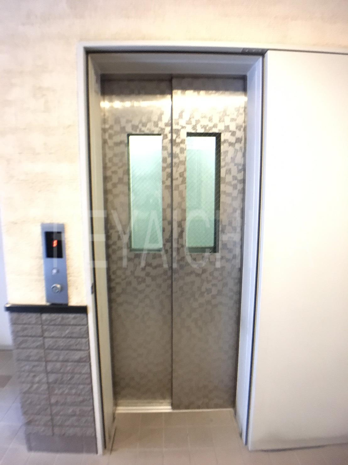 エルラッソ入谷のその他共用部分|エレベーター