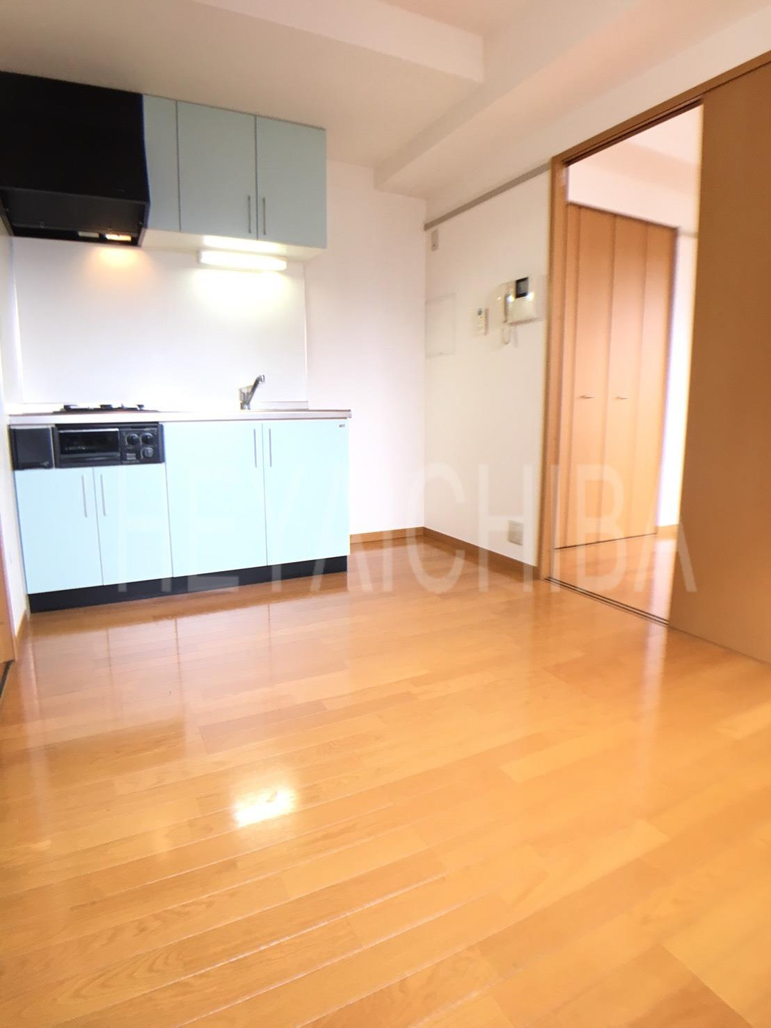 エルラッソ入谷の居間・リビング