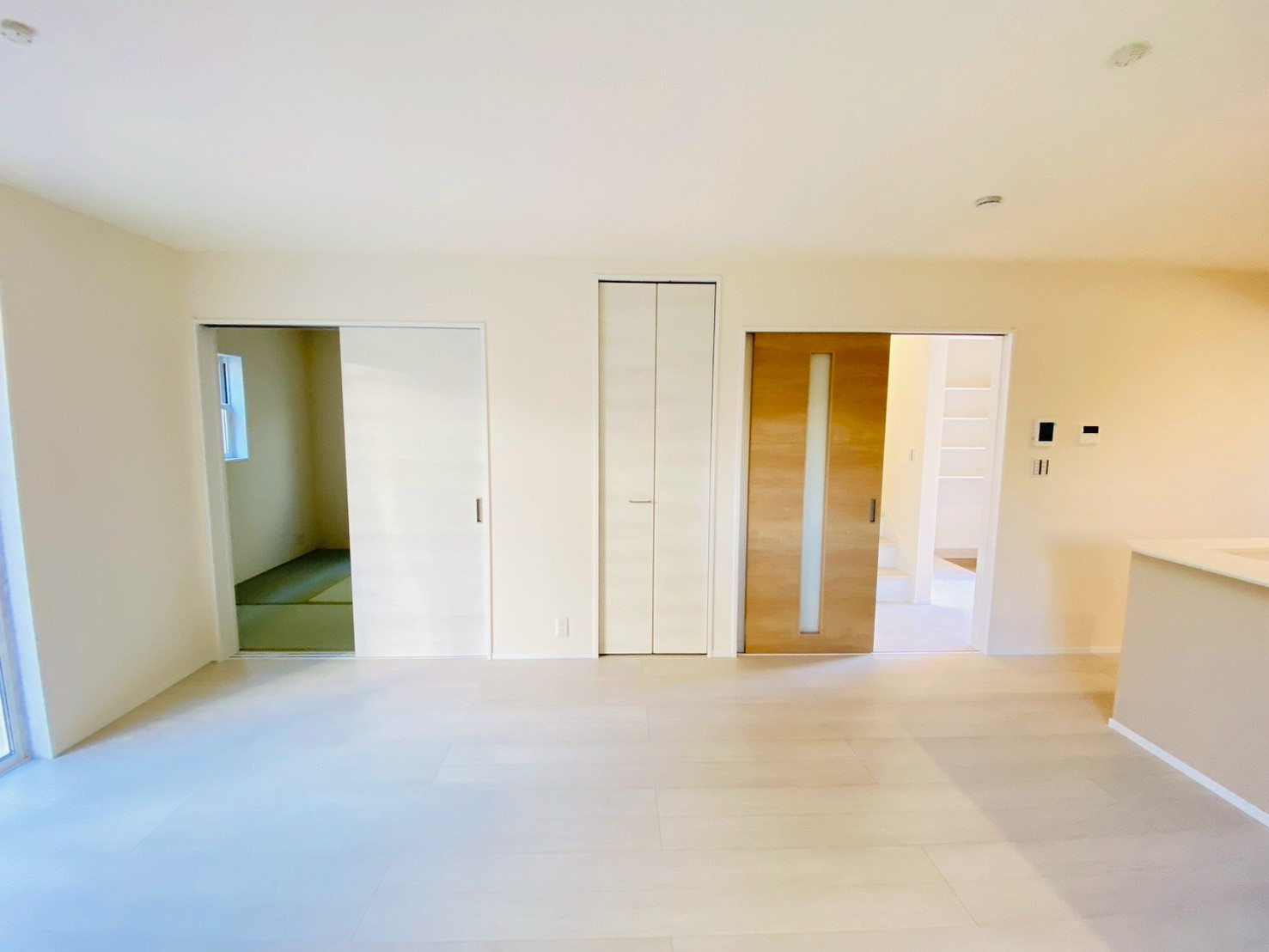 リーブルガーデン／菊陽町原水第三／２号棟の居間・リビング