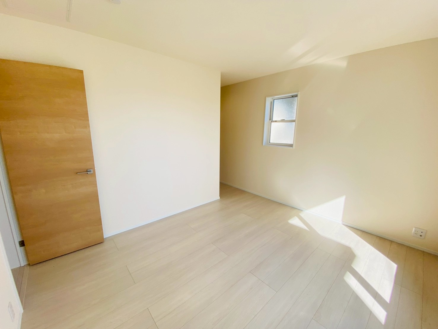 リーブルガーデン／菊陽町原水第三／２号棟の洋室