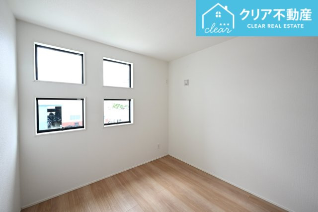 【洋室】 | 大泉町吉田2期2棟 グラファーレ　1号棟 | 子ども部屋にピッタリな2階の洋室です！