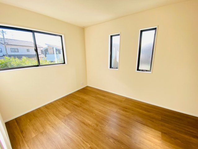 リーブルガーデン／菊陽町原水第三／３号棟の洋室