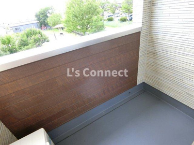 【バルコニー】 | セブンヒルズⅥ | ２階のお部屋で洗濯物もたくさん干せます。