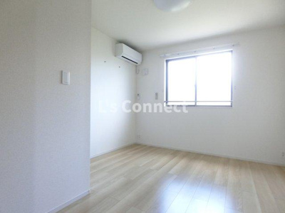 【その他】 | セブンヒルズⅥ | 洋室にもエアコン付き。