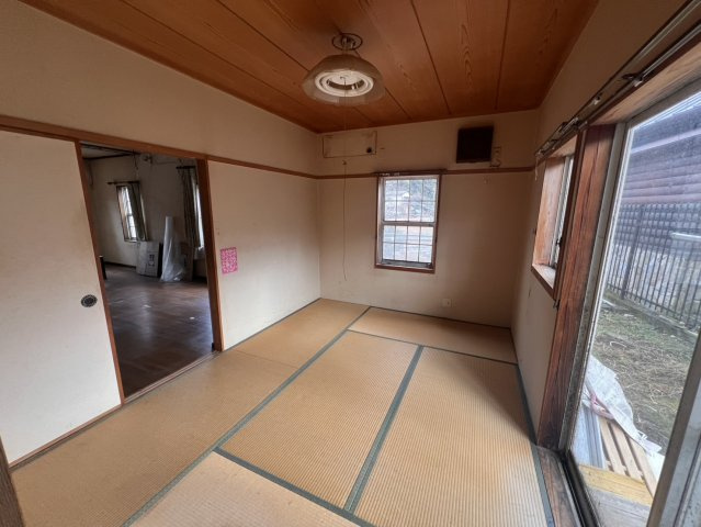 佐野市中古戸建、自然豊かでゴルフ場も近い♪　の和室