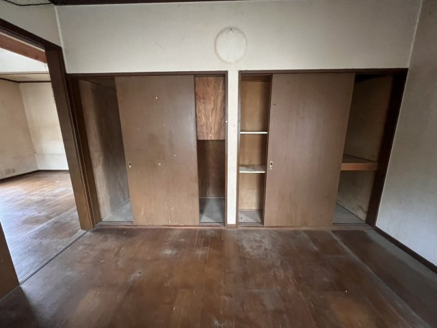 佐野市中古戸建、自然豊かでゴルフ場も近い♪　の収納|場所：ダイニングキッチン