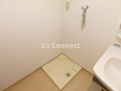 【設備】 | コージーコート高森Ａ棟 | 室内洗濯機置き場には排水パン付き。