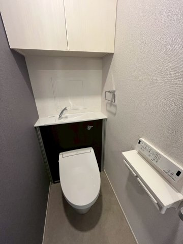 EXCEED宝塚のトイレ|落ち着いた色調のトイレです