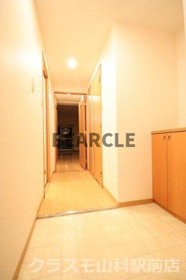 【玄関】 | サンロイヤル三条