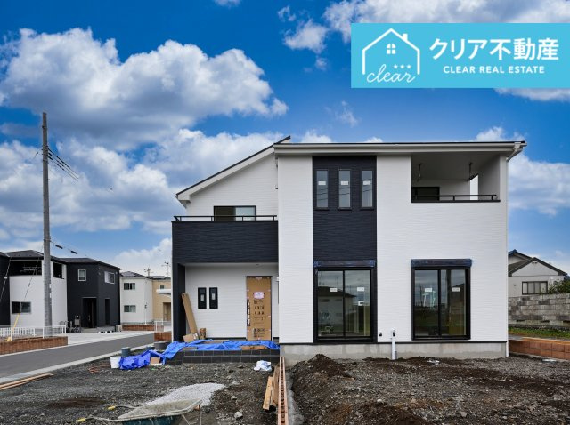 【外観】 | 大泉第15寄木戸　リーブルガーデン | スッキリクリアな青空に映えるエクステリア！
日当たり良好な立地です♪