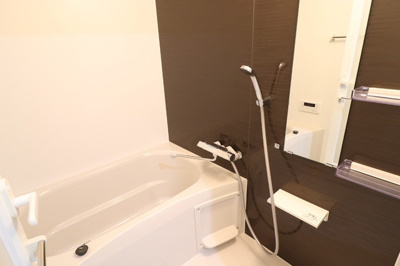 【浴室】 | Park Avenue East | 412　浴室