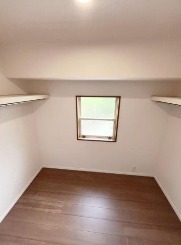 大和市下鶴間　中古戸建の収納|ウォークインクローゼット