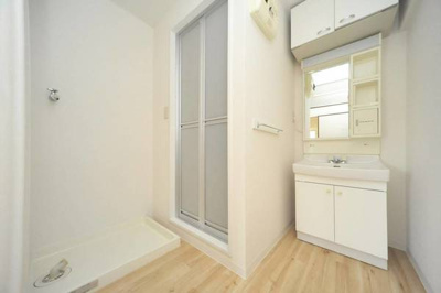 【洗面所】 | ビレッジハウス善部5号棟 | ビレッジハウスの同一物件・同一タイプの間取りの写真です