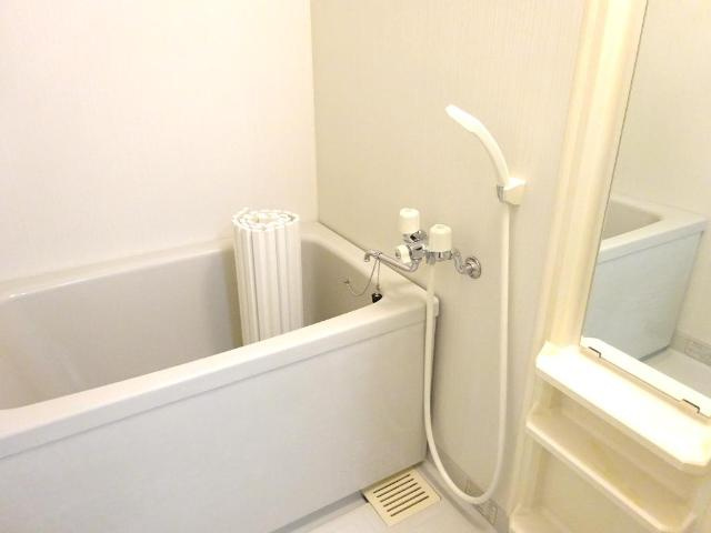 ヴィラプレールの浴室|バス