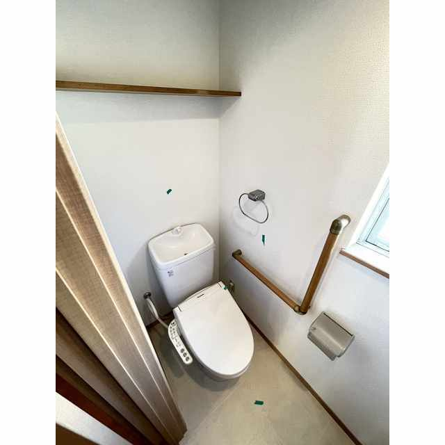 セレーノのトイレ|反転