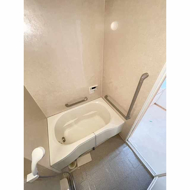 セレーノの洗面所|反転