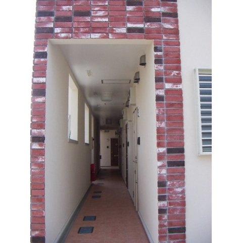 ブリエアージュのエントランス