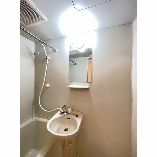 ティー・アンド・ジェイのその他