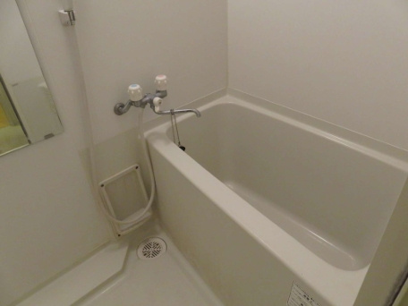 宏和ビルの浴室