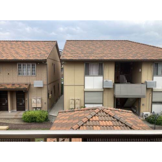 岐阜市鏡島西２丁目のアパートの外観