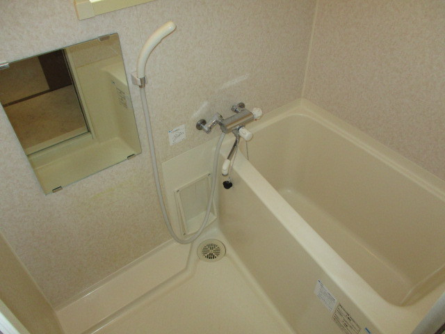 笑光マンションの浴室