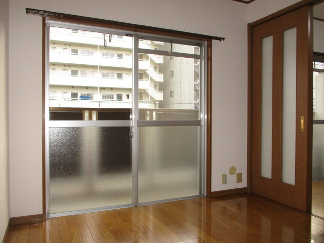 笑光マンションの寝室